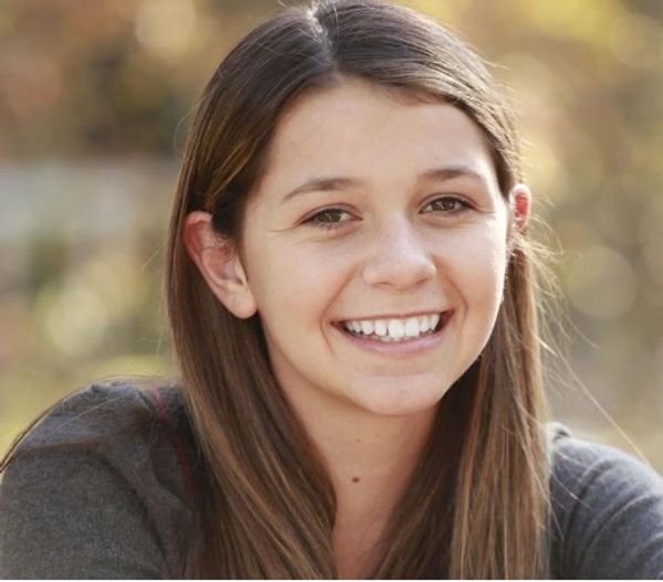 La Martin working with students